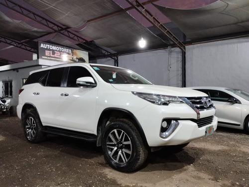 Imagen 5 de 20 de Toyota Sw4 4x4 Srx 2.8 Tdi 6 M/t 7 A