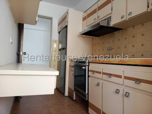 Venta De Apartamento Con Excelente Ubicación. Mg