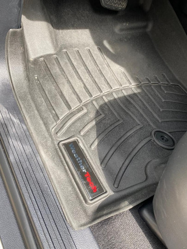 Imagen 12 de 14 de Toyota Land Cruiser 200