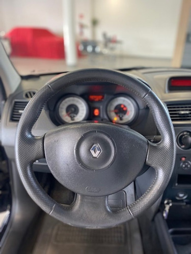 Megane Sedan 2.0 Expression Sedan 16v Gasolina 4p Manual