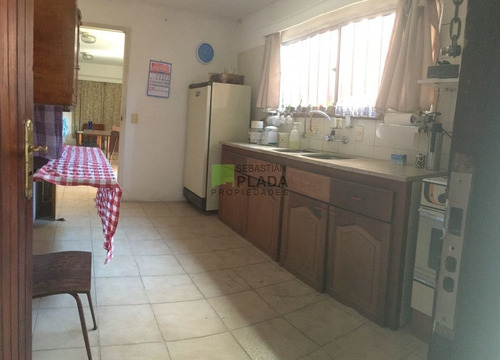 Imagen 5 de 14 de Casa Solida, En Terreno De 546 M2 En Buen Punto, San Carlos.-