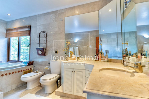 Vende Exclusiva Casa En Las Pataguas En Lo Barnechea