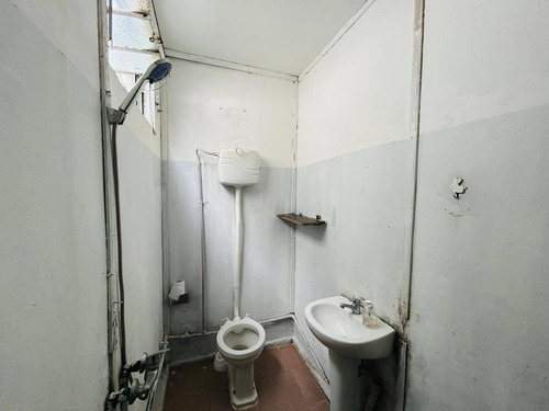 Alquiler De Apartamento En Calle Cañas Con 2 Dormitorios Y Amplio Patio En Nuevo Paris