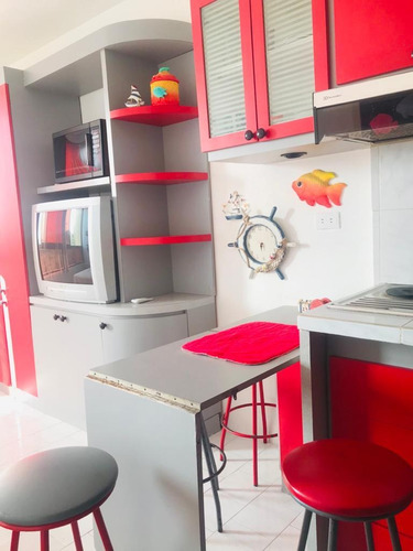 Imagen 3 de 13 de Bonito Apartamento En Aguasal