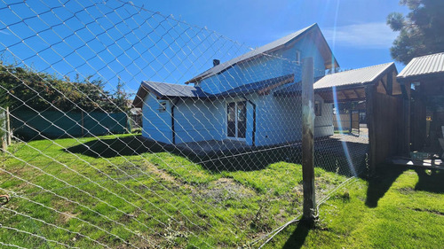 Casa Tipo Ph En Venta Barrio Nahuel Malal Km 12- Bariloche 3 Dormitorios - 2 Baños A Estrenar