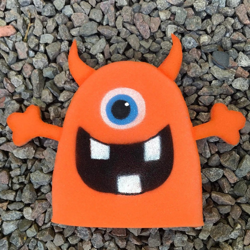 Títere Manopla Monster Inc Juguetes Disfraces En Goma Espuma
