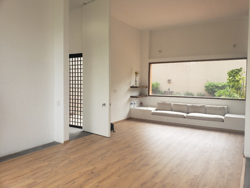 Imagen 3 de 11 de Vendo Casa Bosque .de Las Lomas Amplia,remodelada Bonita