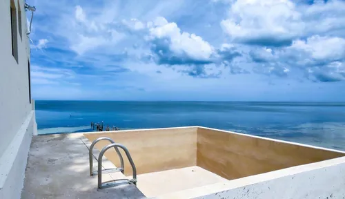 Casa En Venta Merida, Playa Chabihau De 1 Planta Frente Al Mar, Entrega Inmediata.