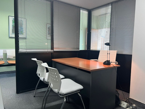 Pilar / Consultorios En Alquiler