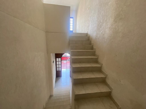 Casa En Venta En Veracruz Con Hab En P.b. Col Centro
