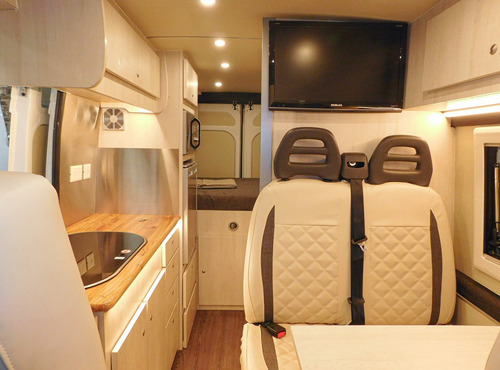 Alquiler Motorhome Premium Por Día (temp. Baja)