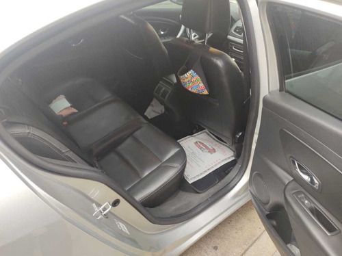 Renault Fluence 2013 2.0 Dynamique Hi-flex 4p