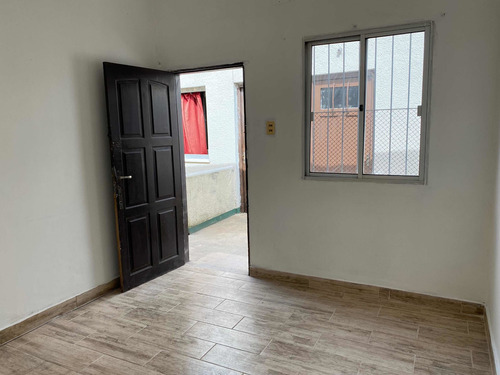 Imagen 2 de 11 de 2 Apartamentos En Alquiler 1 Dormitorio Capurro