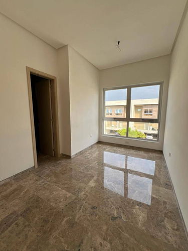 Townhouse En Altos De Guataparo - Acepta Financiamiento