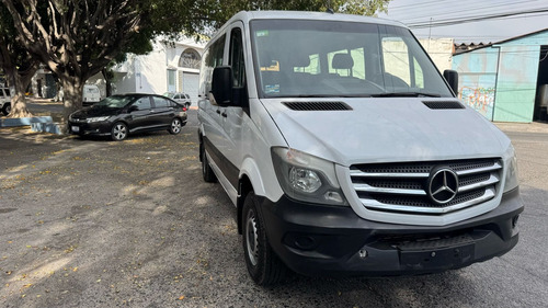 Mercedes-Benz Sprinter 16 pasajeros