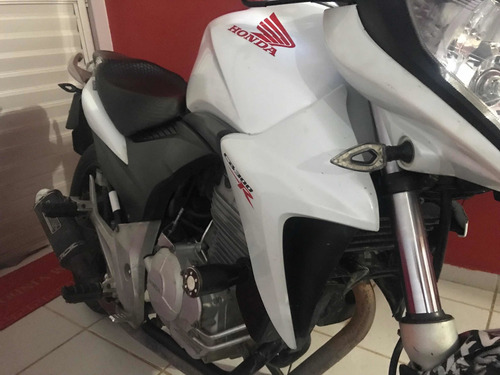 Imagem 6 de 6 de Honda Cb300
