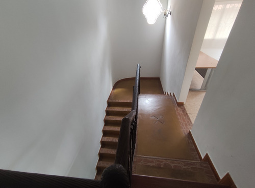 Imagen 12 de 22 de Casa / Townhouse En Barrio Sucre, Maracay 04121994409