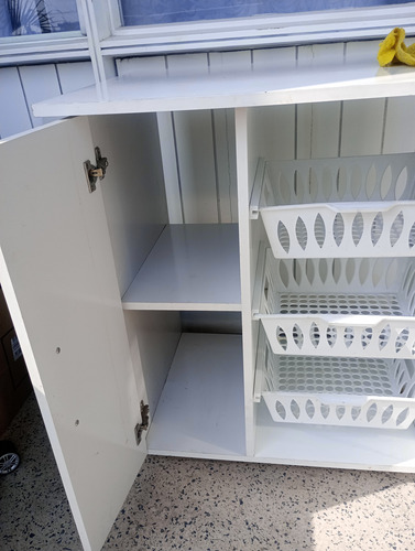Mueble De Cocina Multiusos Para Microondas Y Vajilla (Usado)