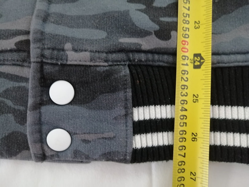Chamarra Ligera Futbol Talla L Leon F C Pirma Camouflage (Usado)