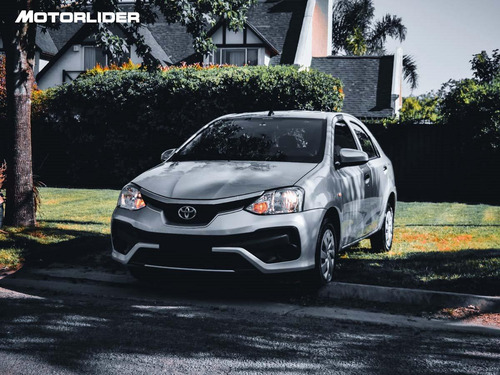 Imagen 23 de 25 de Toyota Etios X-b 1.5 Extra Full | Permuta / Financia