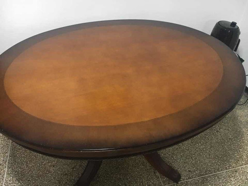 Mesa Comedor De Madera Con Sus 4 Sillas De Madera.