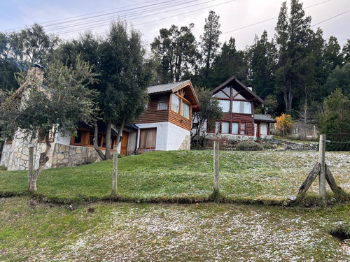 Propiedad En Calle Foyel 5535, Esquina Inacayal