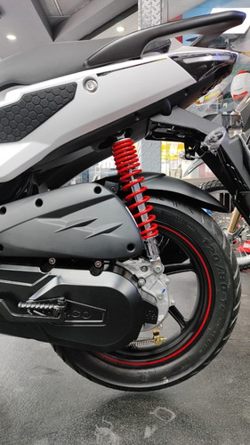 Moto Kymco 150 Super 8
