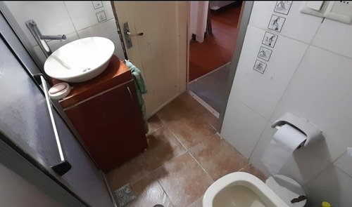 Imagen 9 de 11 de Apartamento Al Frente Casi Avenida. Muy Luminoso. Perfecto Estado. Ideal Renta . Gastos Bajos