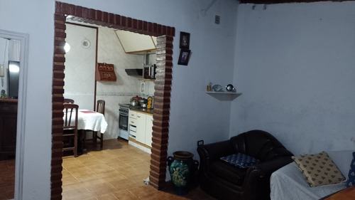Imagen 9 de 20 de Chalet 4 Ambientes. Lote 10 X 21 Mts
