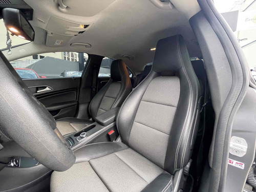 Mercedes-Benz CLA 180 1.6 CGI GASOLINA 7G-DCT