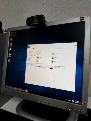 Compu Barata Para Clases En Linea Con Camara Y Bocinas 4 Ram (Usado)