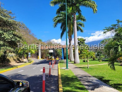 Paseo Vip Vende Lujoso Apato En Colinas De La California