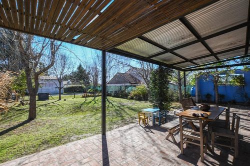 Imagen 18 de 23 de Casa De 2 Dormitorios En Venta Con Piscina, Calefacción Por Radiadores Hostal Del Sol