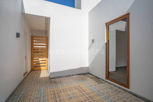Venta Preciosa Casa Muy Bien Ubicada En Marbella