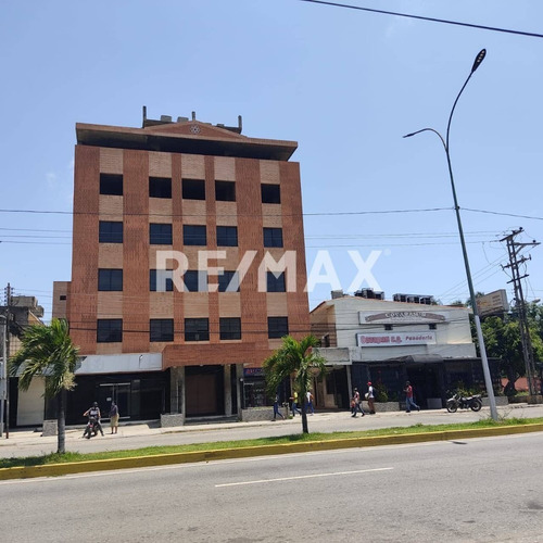 Imagen 1 de 14 de 160701 Anthony M 0424-4338703 Venta Complejo Hotel En Moron