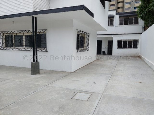 Imagen 2 de 12 de Casa Para Uso Comercial En Venta