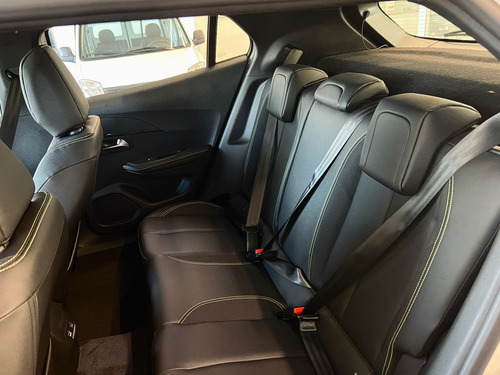 Peugeot 2008 1.0T Gt