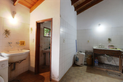 Increíble Casa A Refaccionar O Lote. Hurlingham