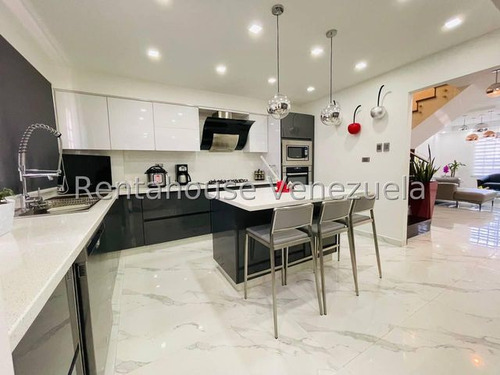 Casa En Venta Maracay Urb Villas Del Sol Ii Prolongacion Av. Aragua 25-6276 Apd