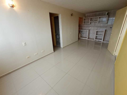 Imagen 10 de 21 de Apartamento En Alquiler En Urbanización Lechozal, Cagua.