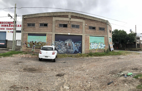 Gran Local Y Galpon Excelente Esquina En Burzaco/ 300m2/ Muy Buena Ubicacion / U$s210.000