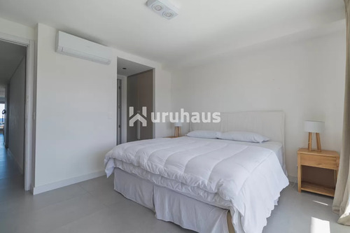 Alquiler Apartamento Tres Dormitorios Manantiales Edificio Moorea Bay