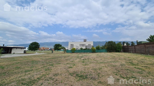 Lote En B° Cerrado Quinta Azucena Yerba Buena. Financiación