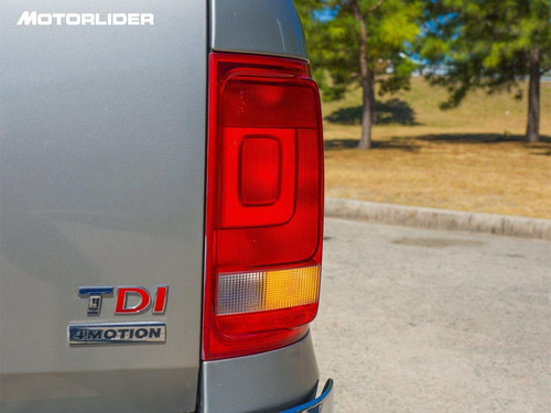 Imagen 15 de 25 de Volkswagen Amarok Highline At 4x4 Tdi| Permuta / Financia