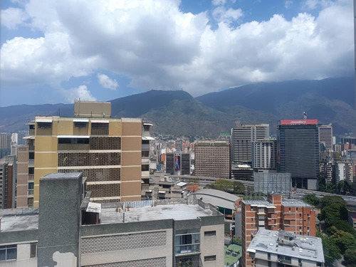 En Venta Apartamento En Colinas De Bello Monte (dh)