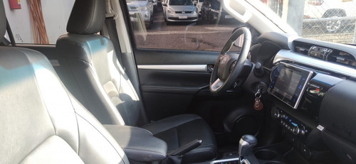 Imagem 8 de 10 de Toyota Hilux Cabine Dupla Srv 2.7 Flex 4x2 Automática