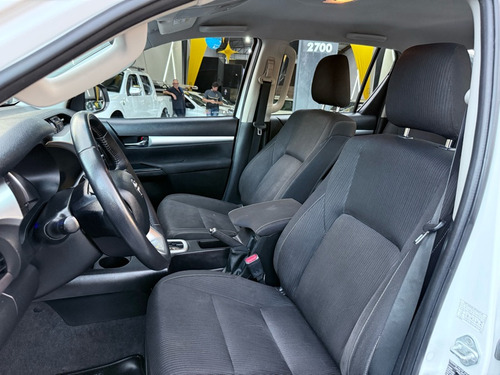 Toyota Picape Cabine Dupla Toyota Hilux Cabine Dupla 2.7 SR CD 4x2 (Flex) (Aut)