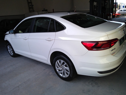 Imagen 8 de 10 de Volkswagen Virtus Trendline 1.6 Msi 110cv At