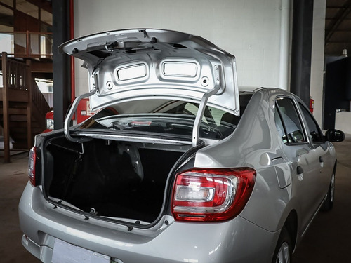 Imagen 8 de 17 de Renault Logan 2019 1.6 Authentique 85cv