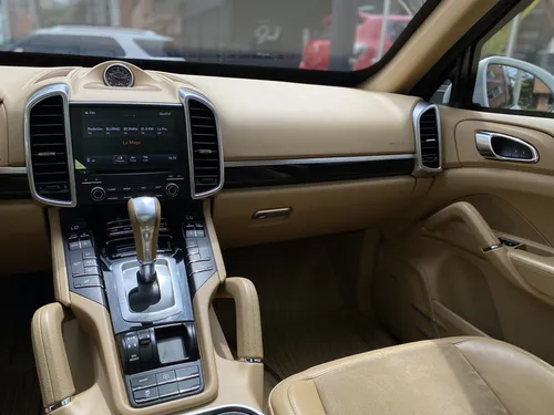 Porsche Cayenne Platinum Edition